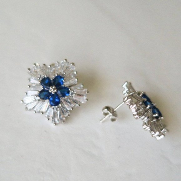 "Blue Flower Vintage Micro CZ Diamond Snowflake Earrings, GPMB1718 - Picture 4 of 6